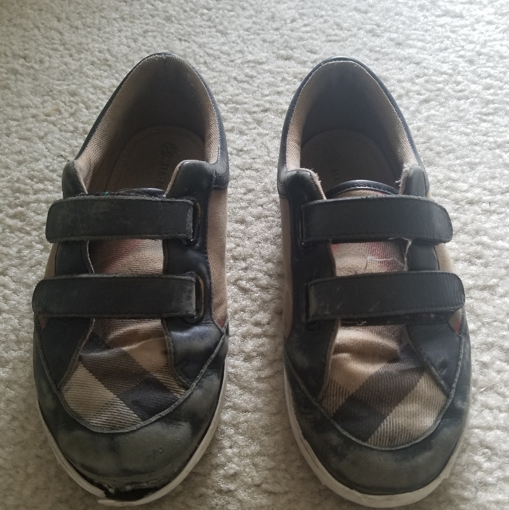 Authentic Burberry Booy Sneakers size 32